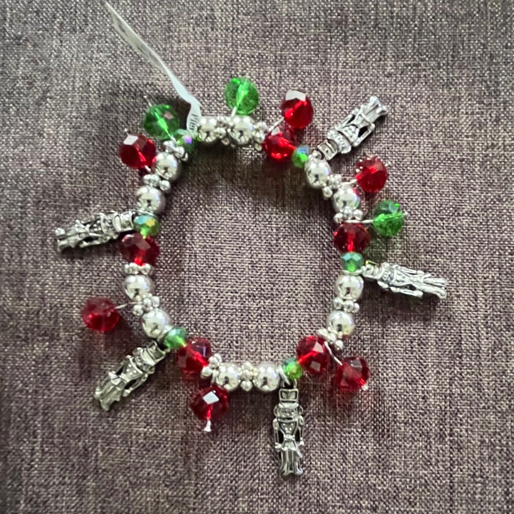 Nwt Pier 1 Christmas Nutcracker Bracelet 6$